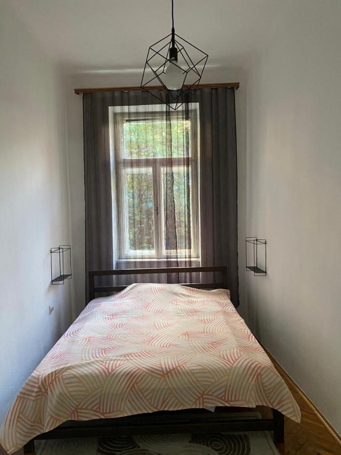 Nf'S Home Lovely Apartment In Heart Of سراييفو المظهر الخارجي الصورة