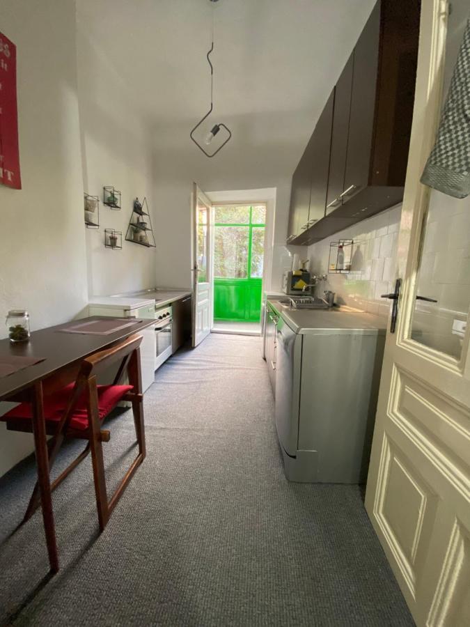 Nf'S Home Lovely Apartment In Heart Of سراييفو المظهر الخارجي الصورة